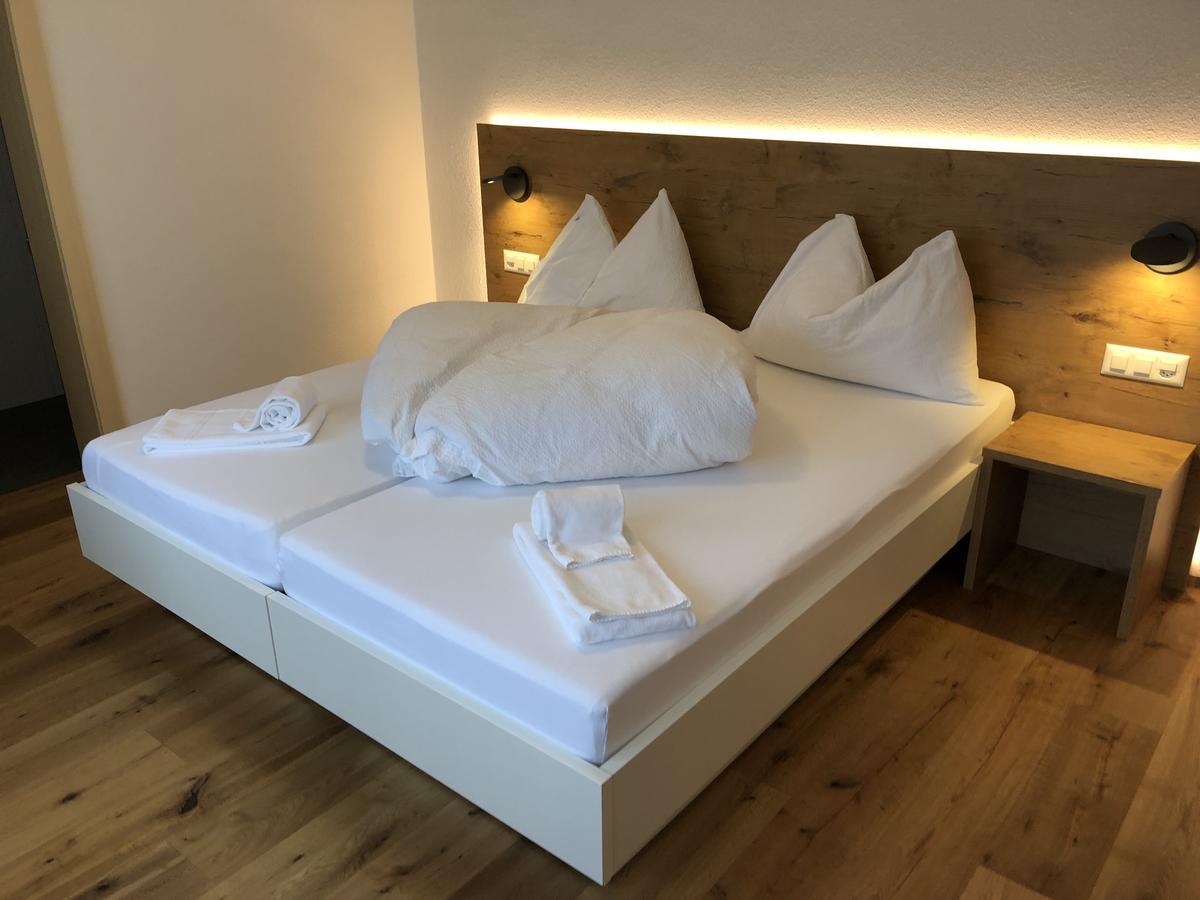 Hotel Walser Ulrichen Εξωτερικό φωτογραφία