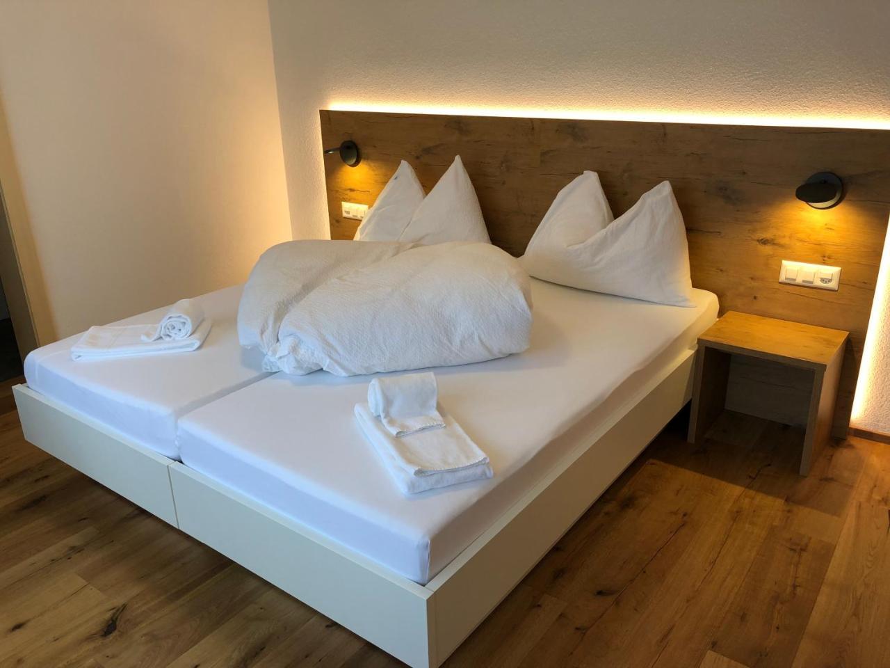 Hotel Walser Ulrichen Εξωτερικό φωτογραφία