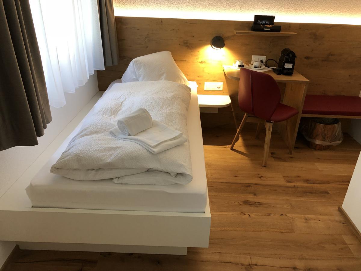 Hotel Walser Ulrichen Εξωτερικό φωτογραφία